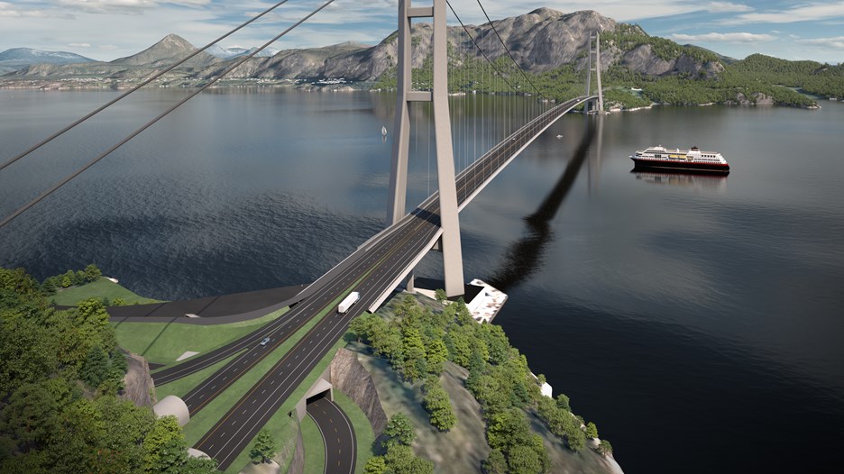 Bilde av bro over fjord