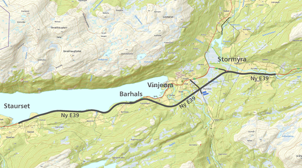 Kartutsnitt for E39 mellom Stormyra og Staurset. Ny E39 er tegnet inn i kartet. 