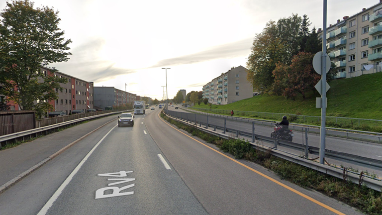 Bilde av Groruddalen med bebyggelse tett på rv. 4 Trondheimsveien 