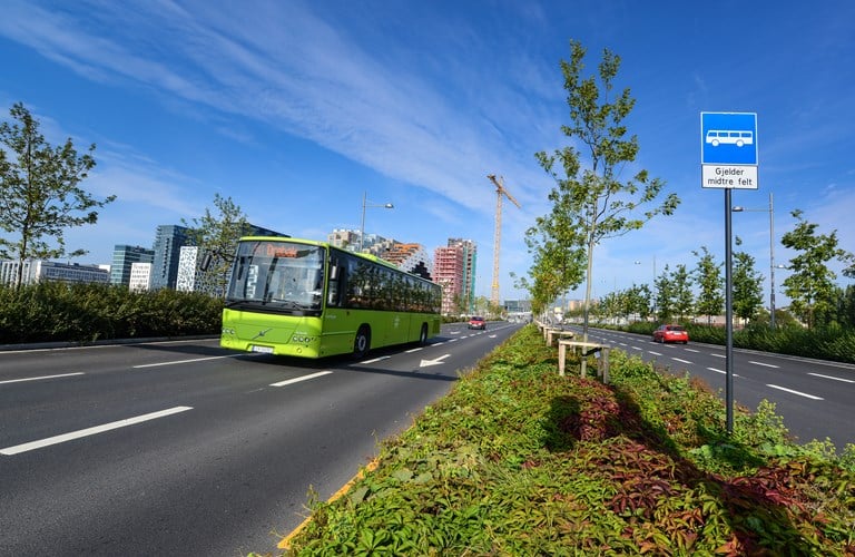 Økt fremkommelighet for bussene i kollektivfeltet vil føre til færre forsinkelser for passasjerene. 