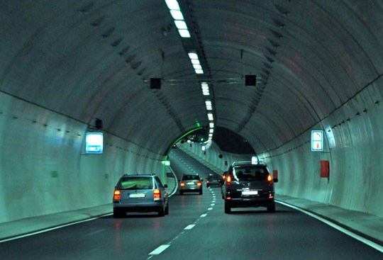 Tunnel: