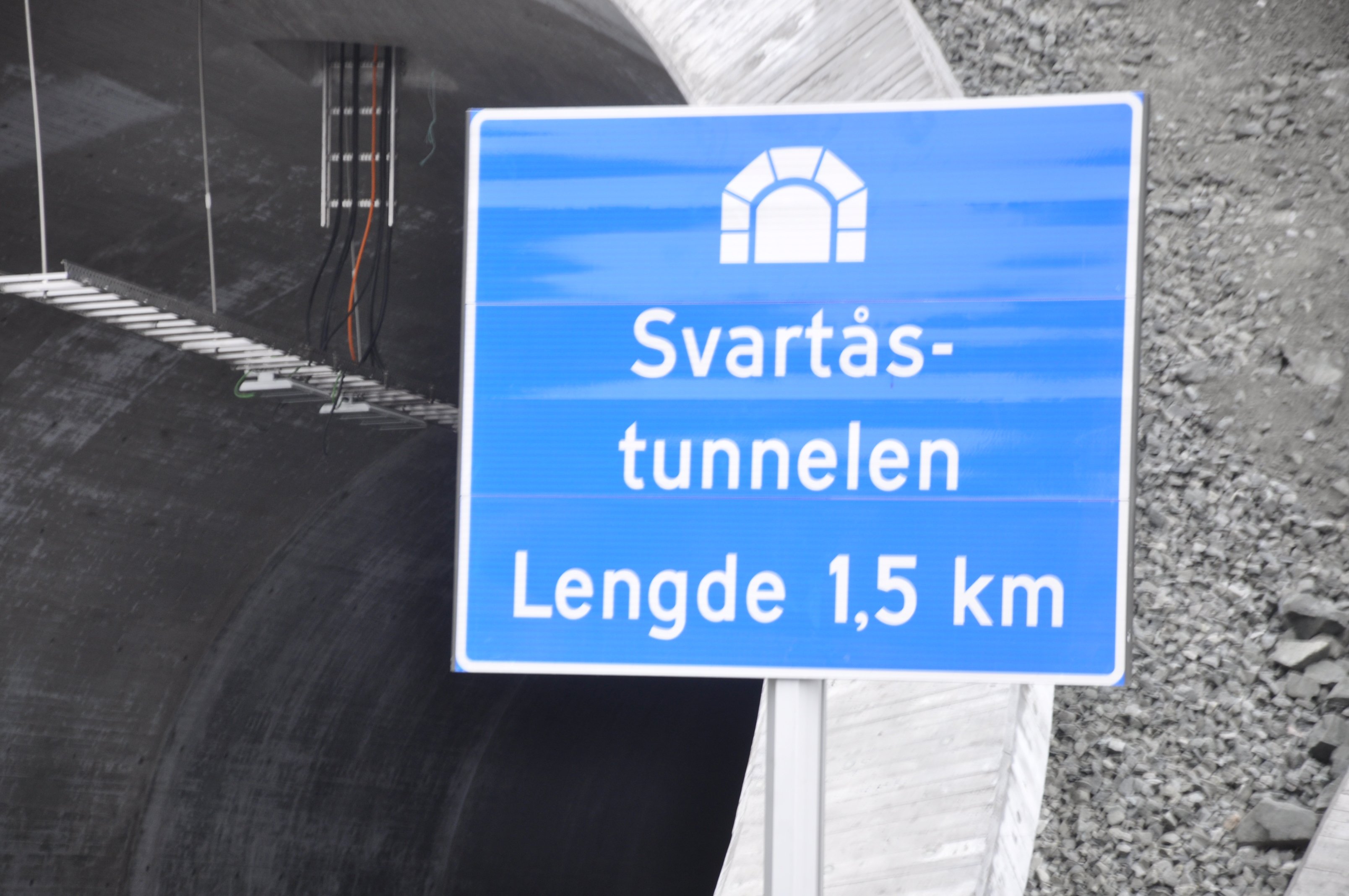 Svartåstunnelen går fra Sellikdalen og sørover mot Trollerudmoen. (Foto: Kjell Wold)