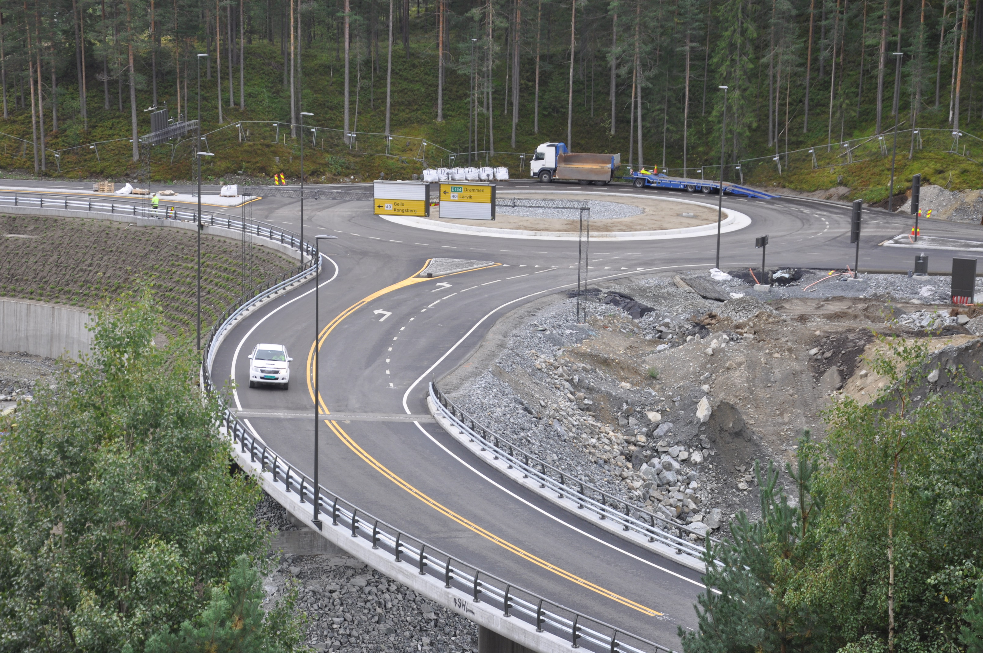 Her ves renseanlegget i Sellikdalen tar vegen inn til Teknologiparken av. (Foto: Kjell Wold)