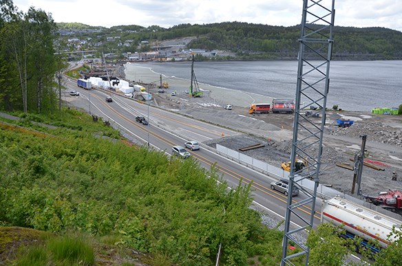 Statens vegvesen anlegger midlertidig rundkjøring på E18 ved Farriseidet