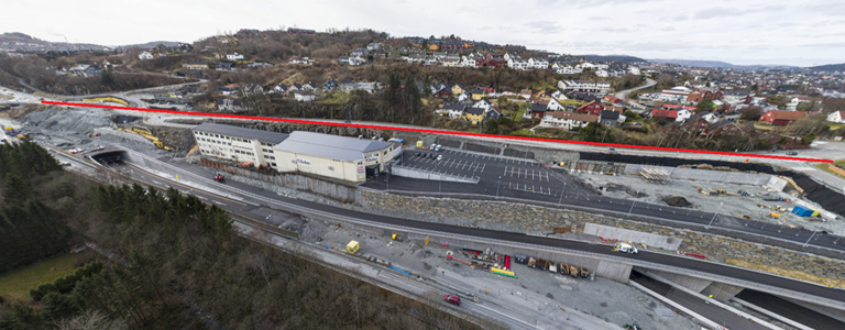 Det skal utføres arbeid fra rundkjøringen ved Søråsbrua og fram til krysset Nordåsvegen// Nordåsdalen. 