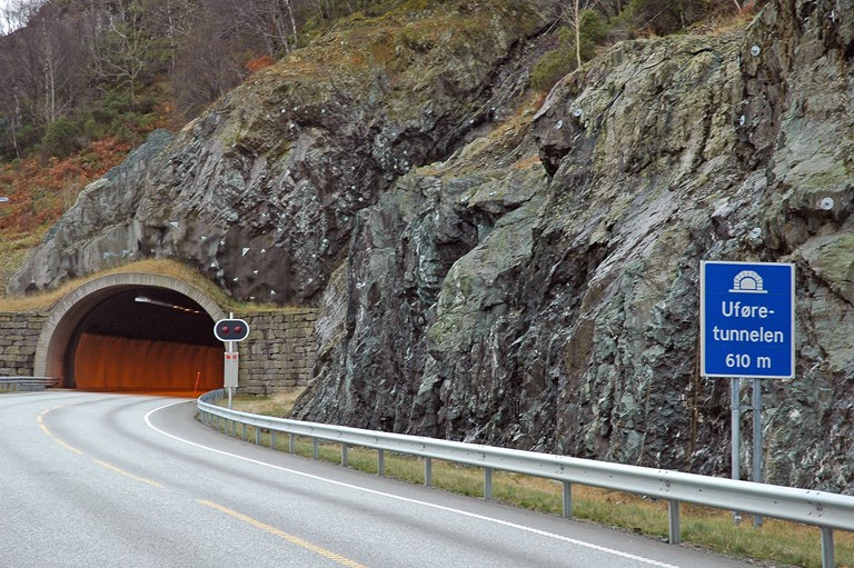 Oppgraderingen av E39 Uføretunnelen på Stord. Arbeidene varer ut året.